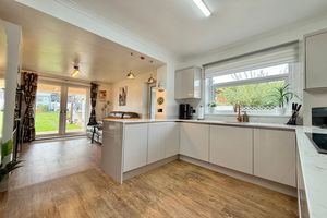 Kitchen- click for photo gallery